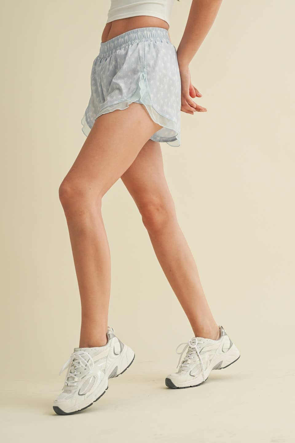 Palmtree Print Active Shorts with Ruffle Trim
