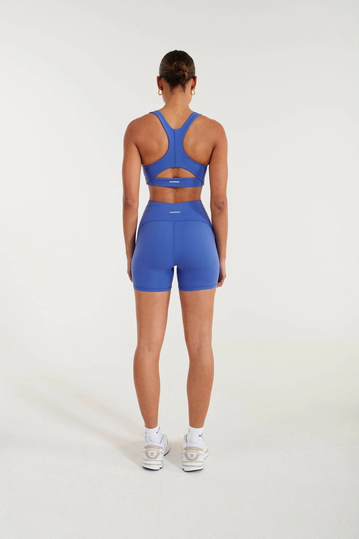 CLOUDCORE Sculpting 5" Bike Short: Sicily Blue
