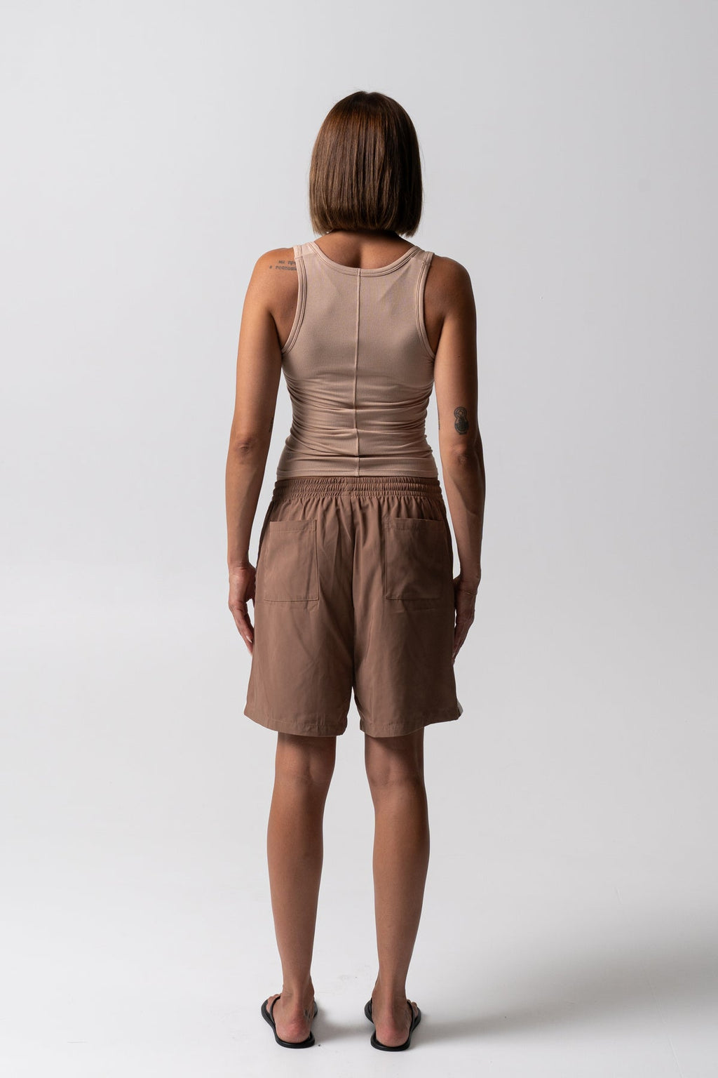 HyperLuxe Lace Mid Short- Mocha