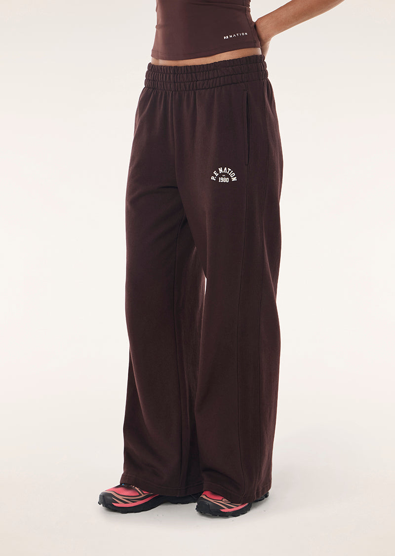 Swerve Trackpant In Mahogany
