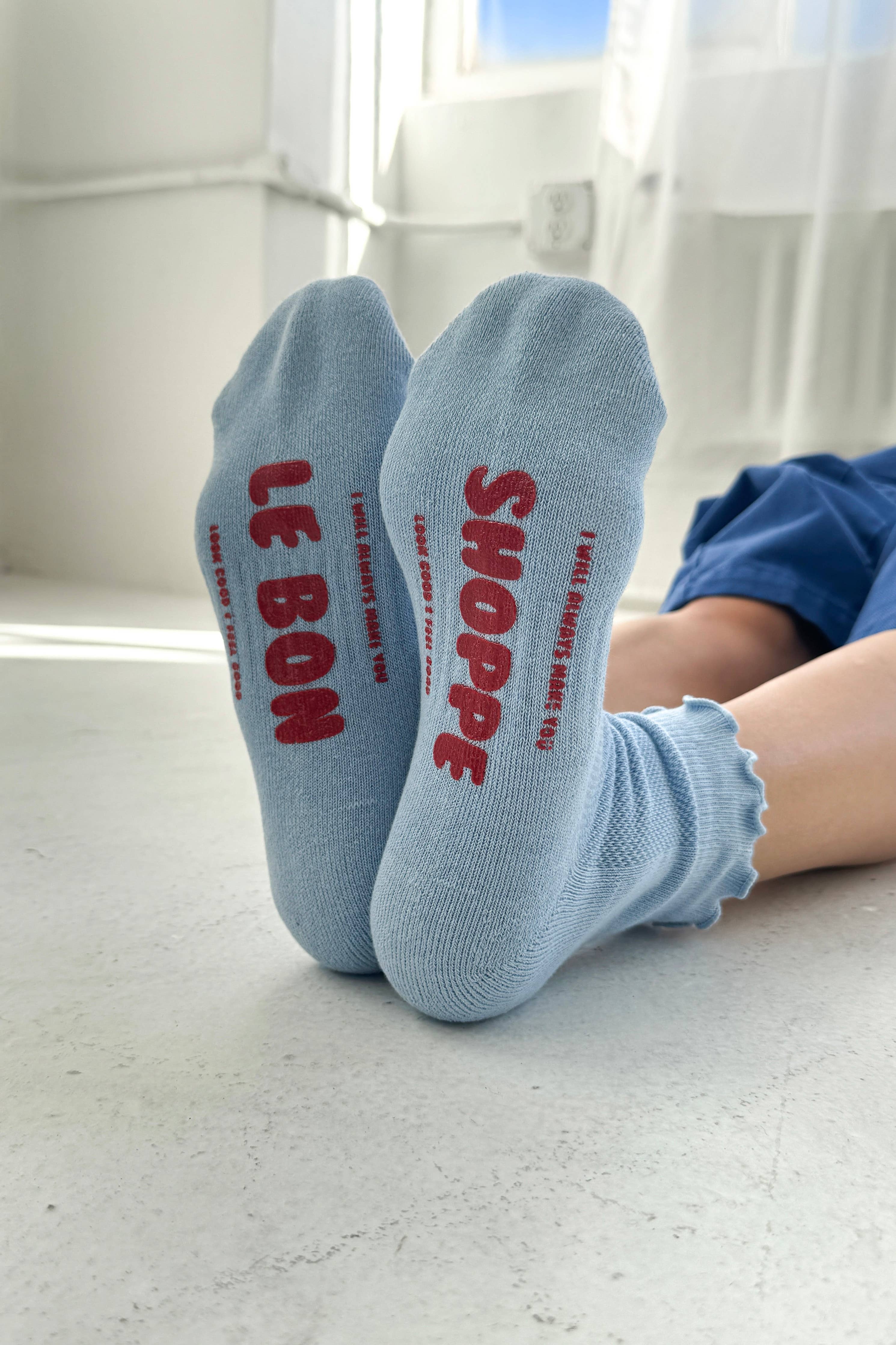 Ruffled Hugger Crew Socks - PERIWINKLE / RED
