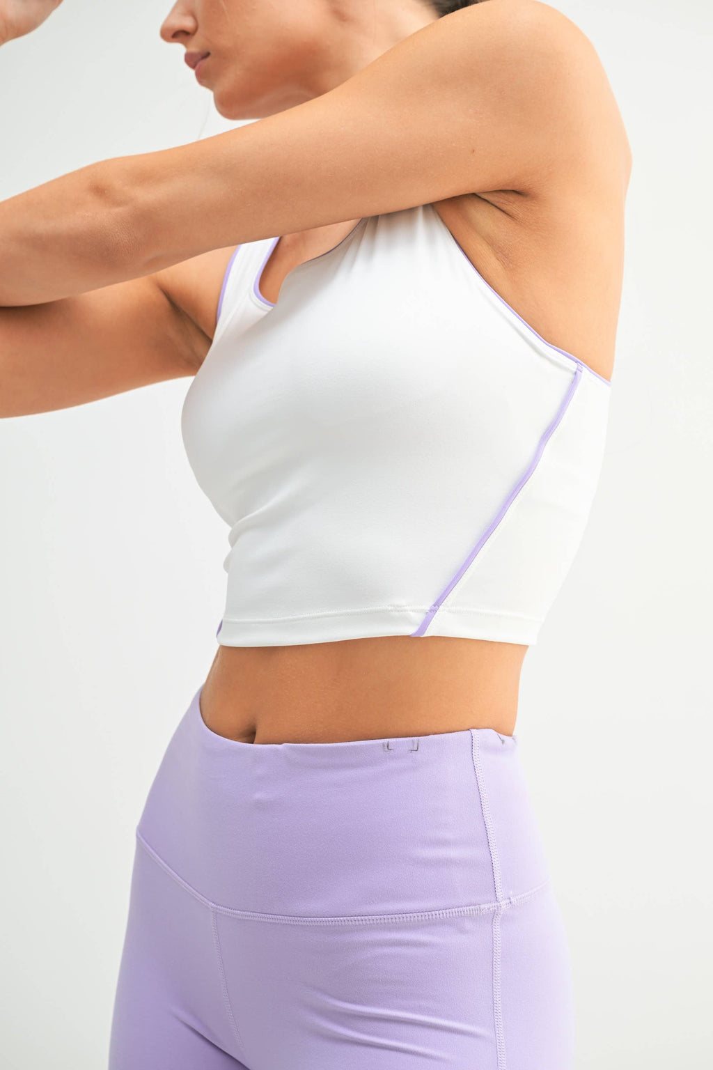 Contrast Contour Racerback Sports Bra - Lavender